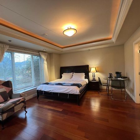 Lucky Suite, Two-Bedroom Suite With Independent Entrance In Richmond Close To Yvr Ngoại thất bức ảnh