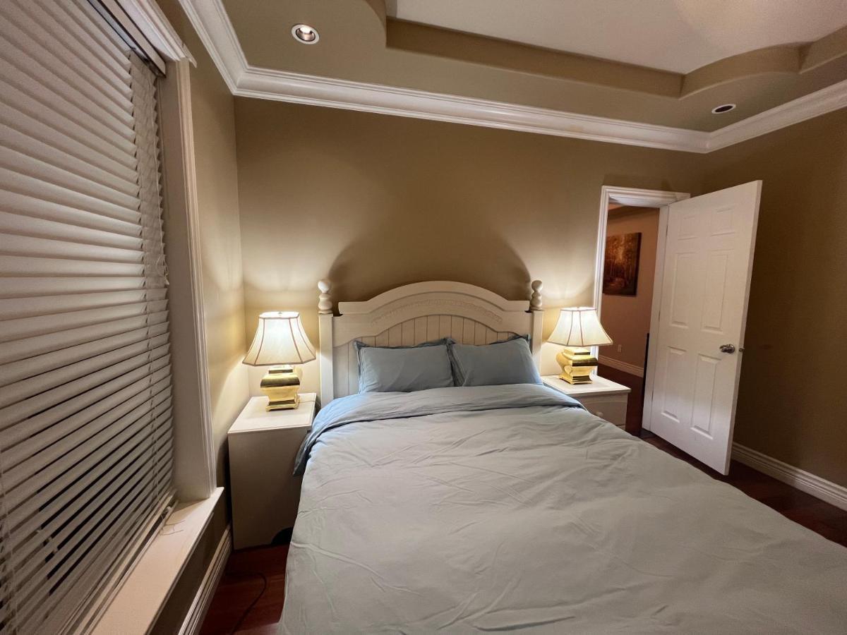 Lucky Suite, Two-Bedroom Suite With Independent Entrance In Richmond Close To Yvr Ngoại thất bức ảnh