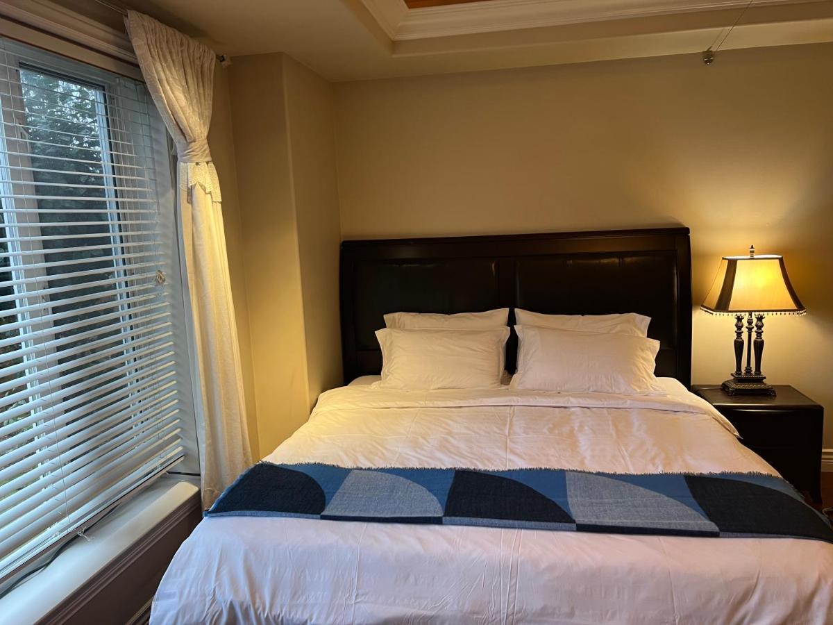 Lucky Suite, Two-Bedroom Suite With Independent Entrance In Richmond Close To Yvr Ngoại thất bức ảnh